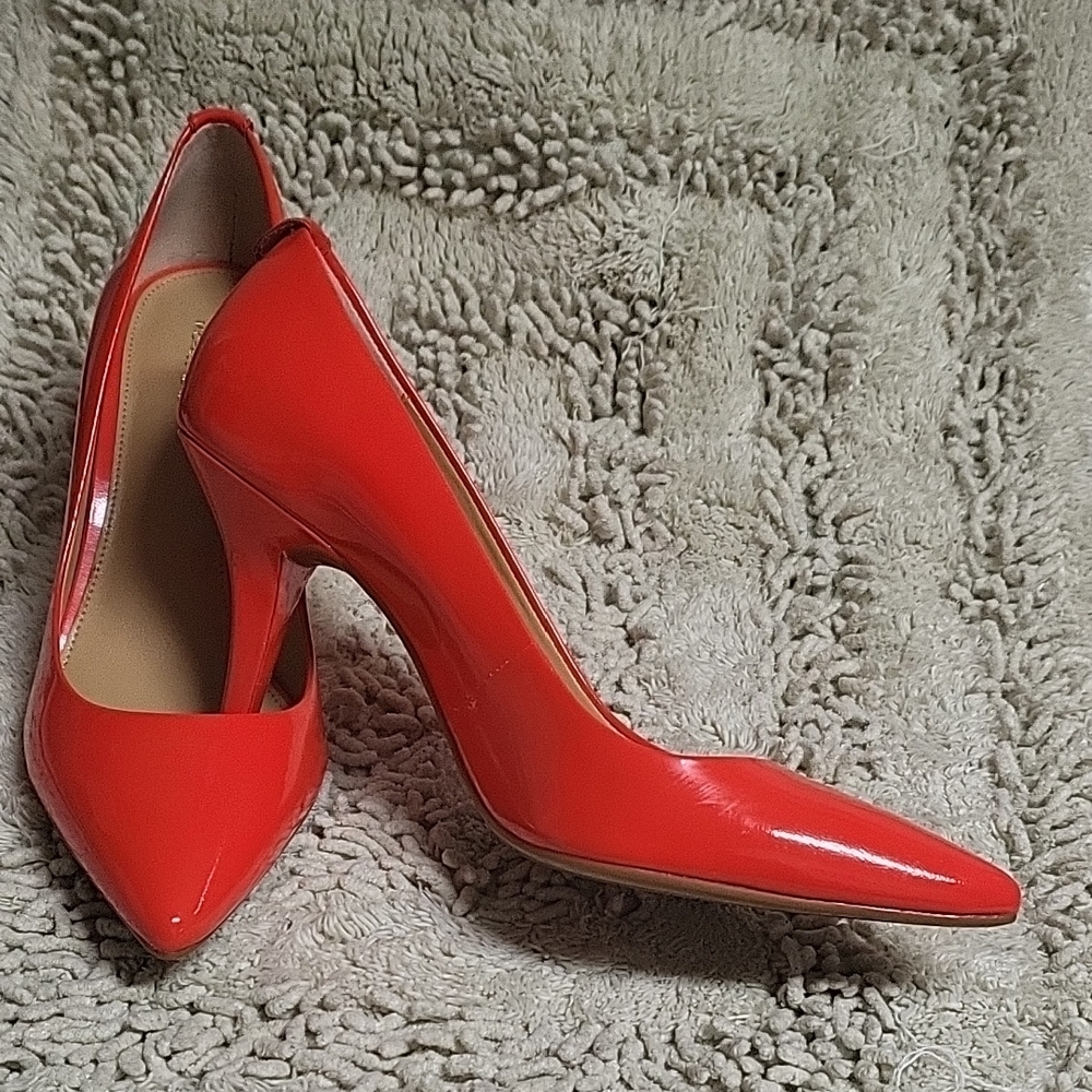Micheal Kors, Vibrant Red High Heel Pumps with Glossy Finish and Pointed Toe